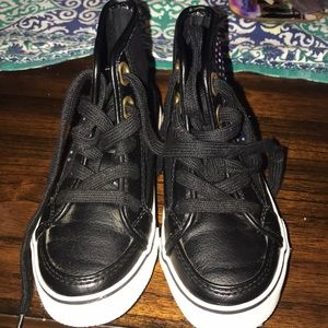 Children’s place black sneakers with side bling
